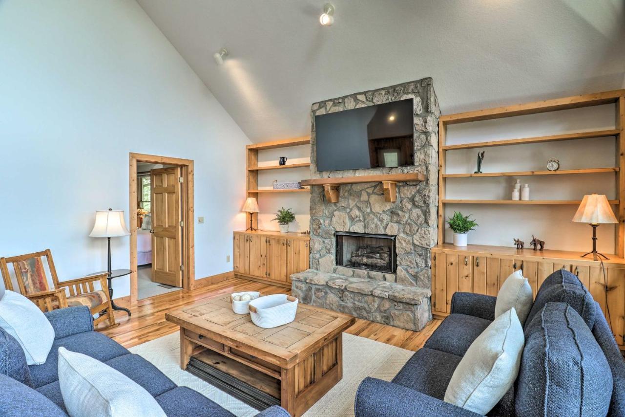 Sapphire Retreat With 2 Decks, Views And Resort Access Exteriör bild